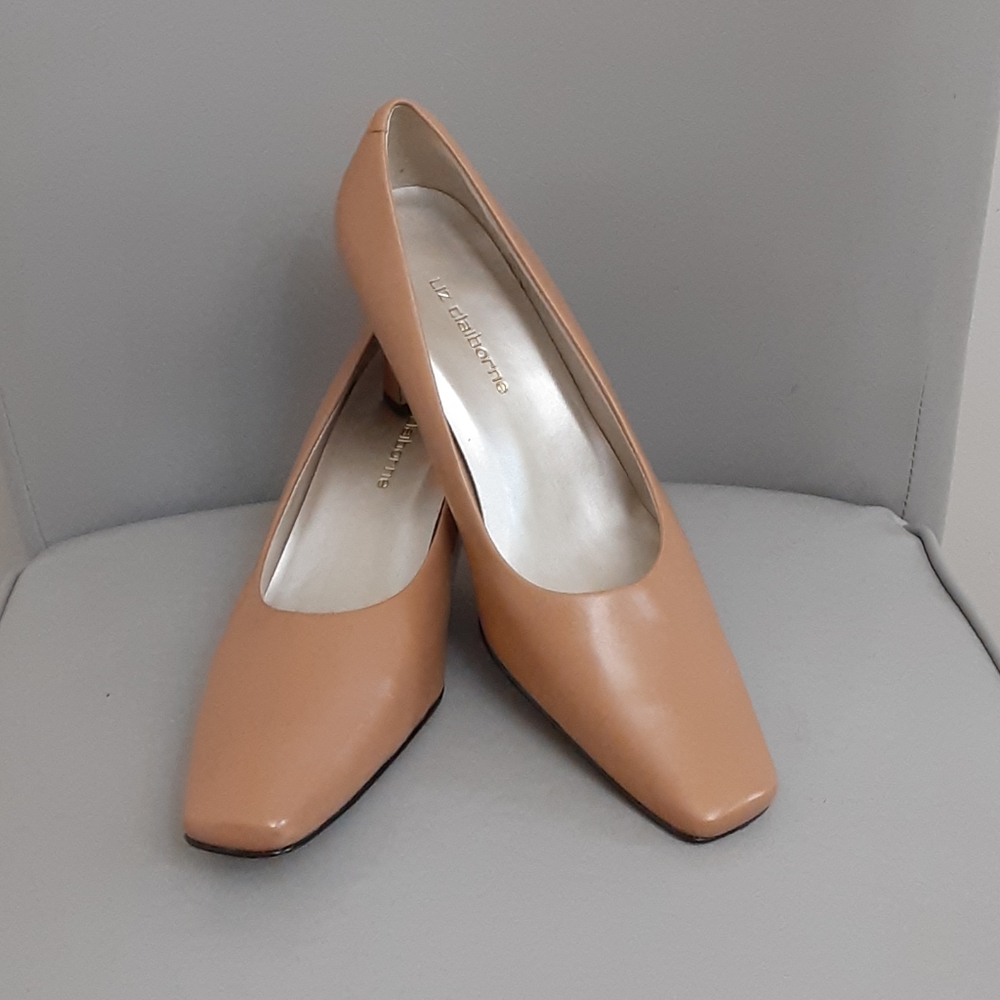 Liz Claiborne pumps